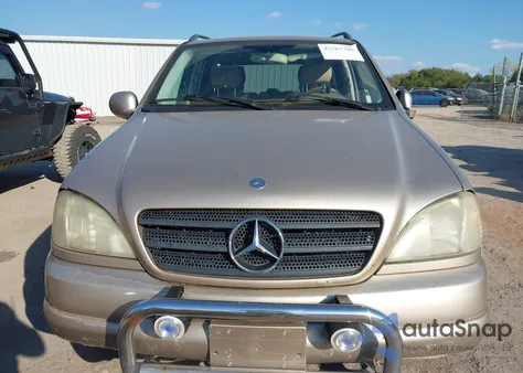 2001 Mercedes-Benz Ml 430 z USA, uszkodzony, nr VIN 4JGAB72E21A260651